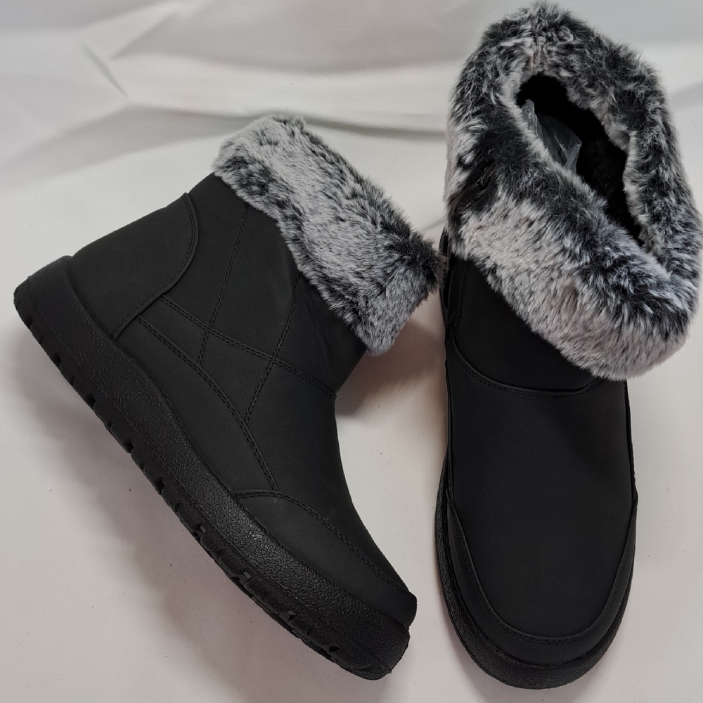 Black and Gray Winter Boots with Sheepskin Lining